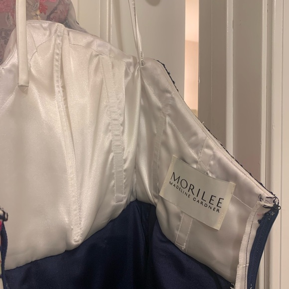 Prom dress, size six, like new, blue, beaded top, sleeveless, backless - Picture 6 of 8